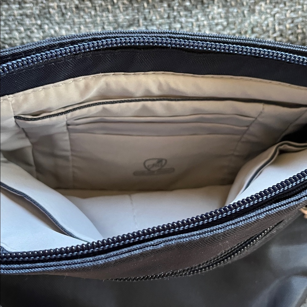 Travelon Navy Crossbody Bag with Adjustable Strap - Picture 4 of 7